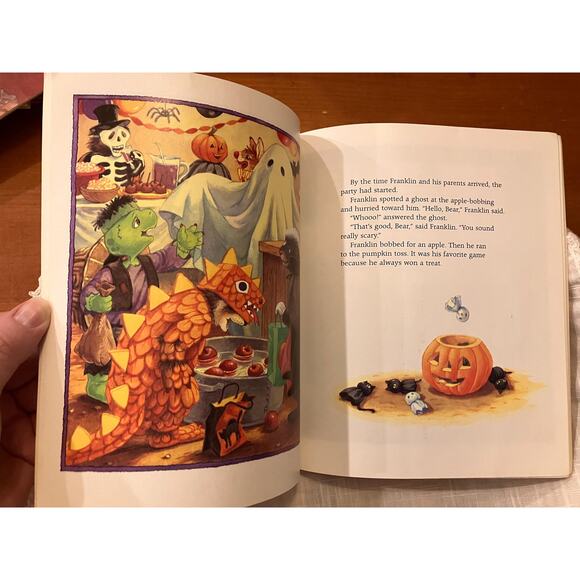 1996 Franklin’s Halloween by Paulette Bourgeois – First Scholastic Printing - Picture 3 of 4
